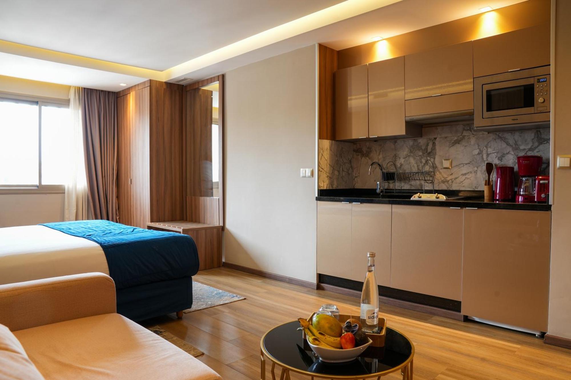 First Suites Hotel Рабат Екстериор снимка