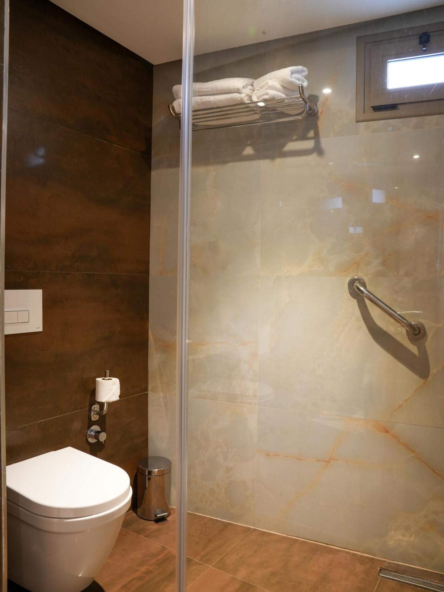 First Suites Hotel Рабат Екстериор снимка