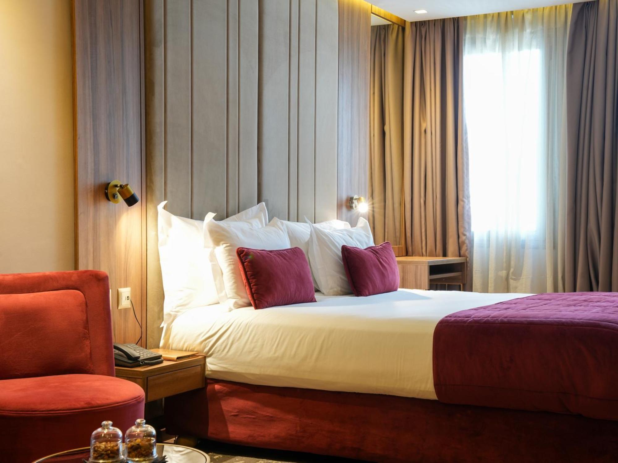 First Suites Hotel Рабат Екстериор снимка