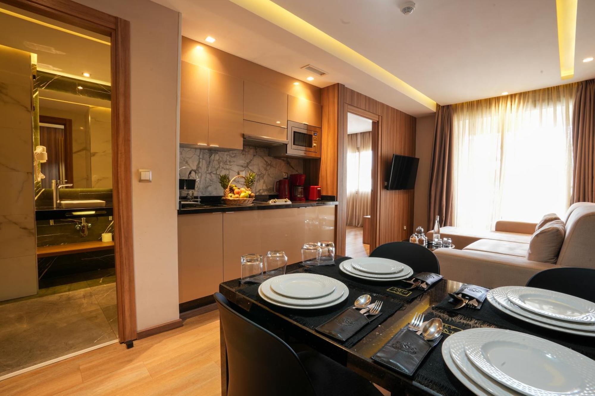 First Suites Hotel Рабат Екстериор снимка