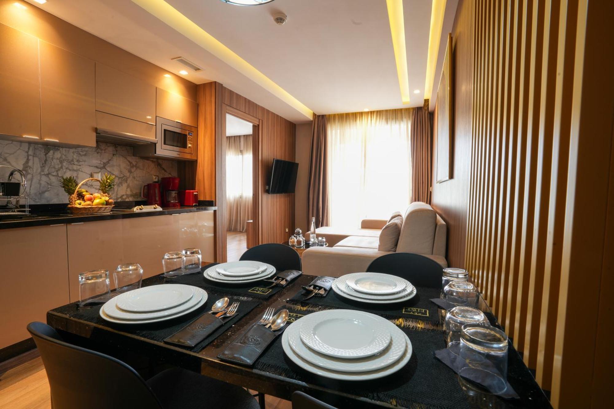 First Suites Hotel Рабат Екстериор снимка