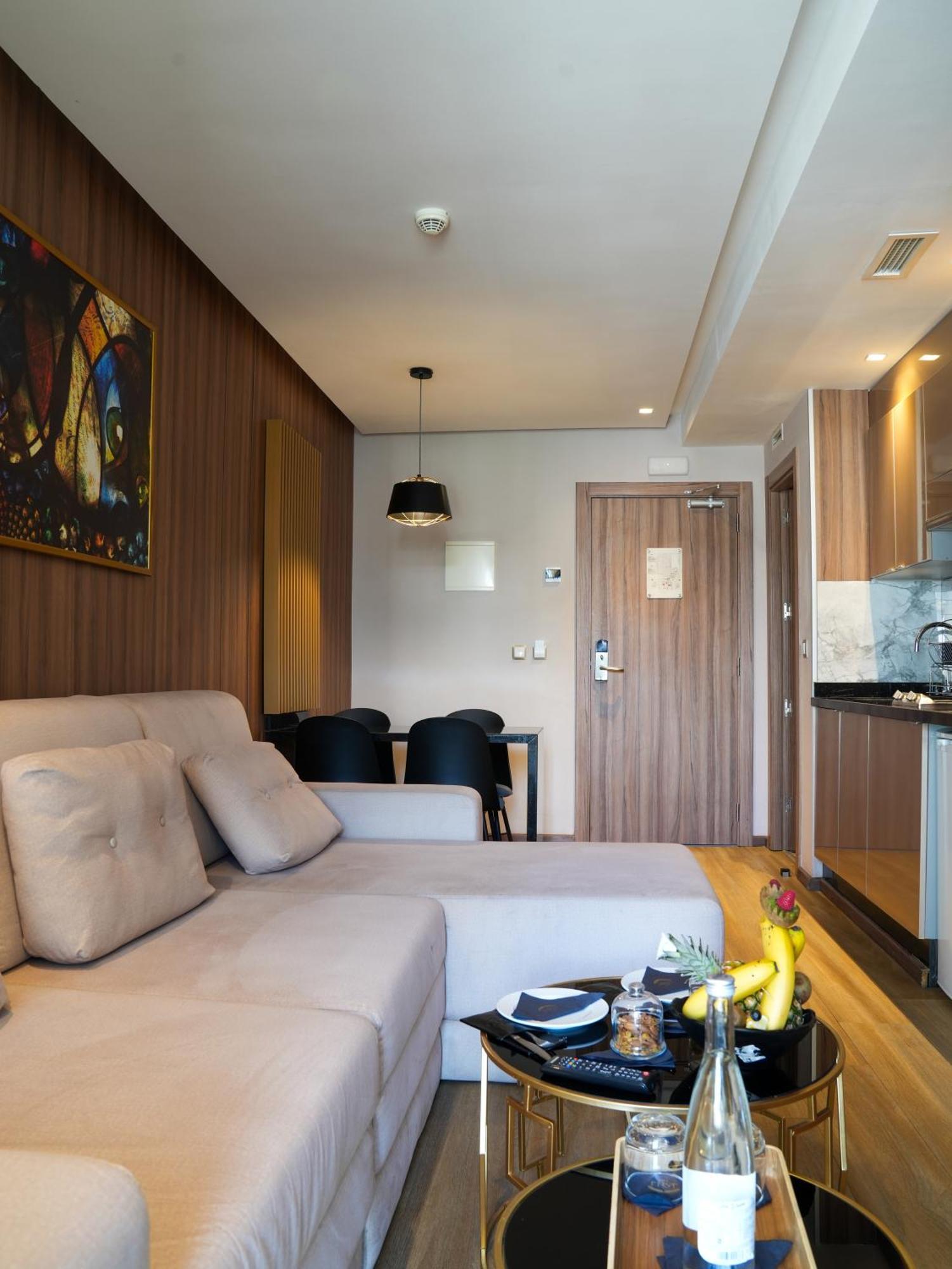 First Suites Hotel Рабат Екстериор снимка