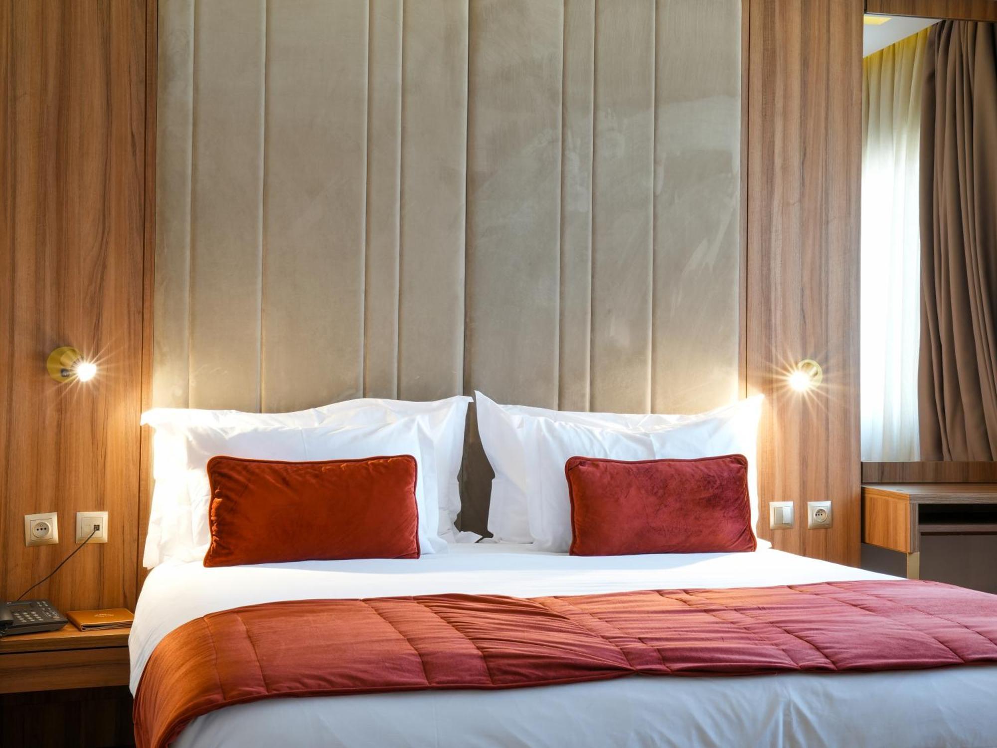 First Suites Hotel Рабат Екстериор снимка