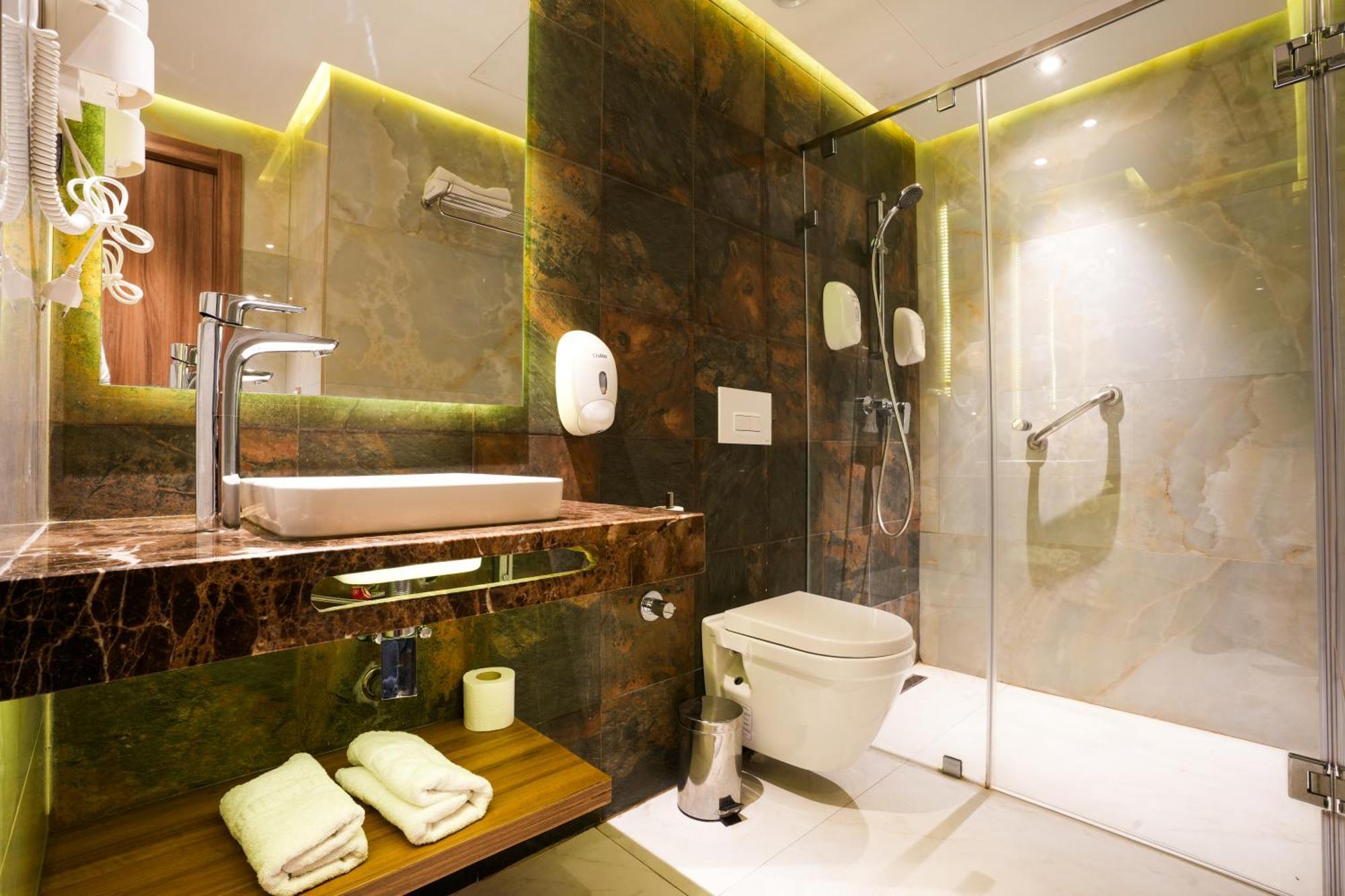 First Suites Hotel Рабат Екстериор снимка