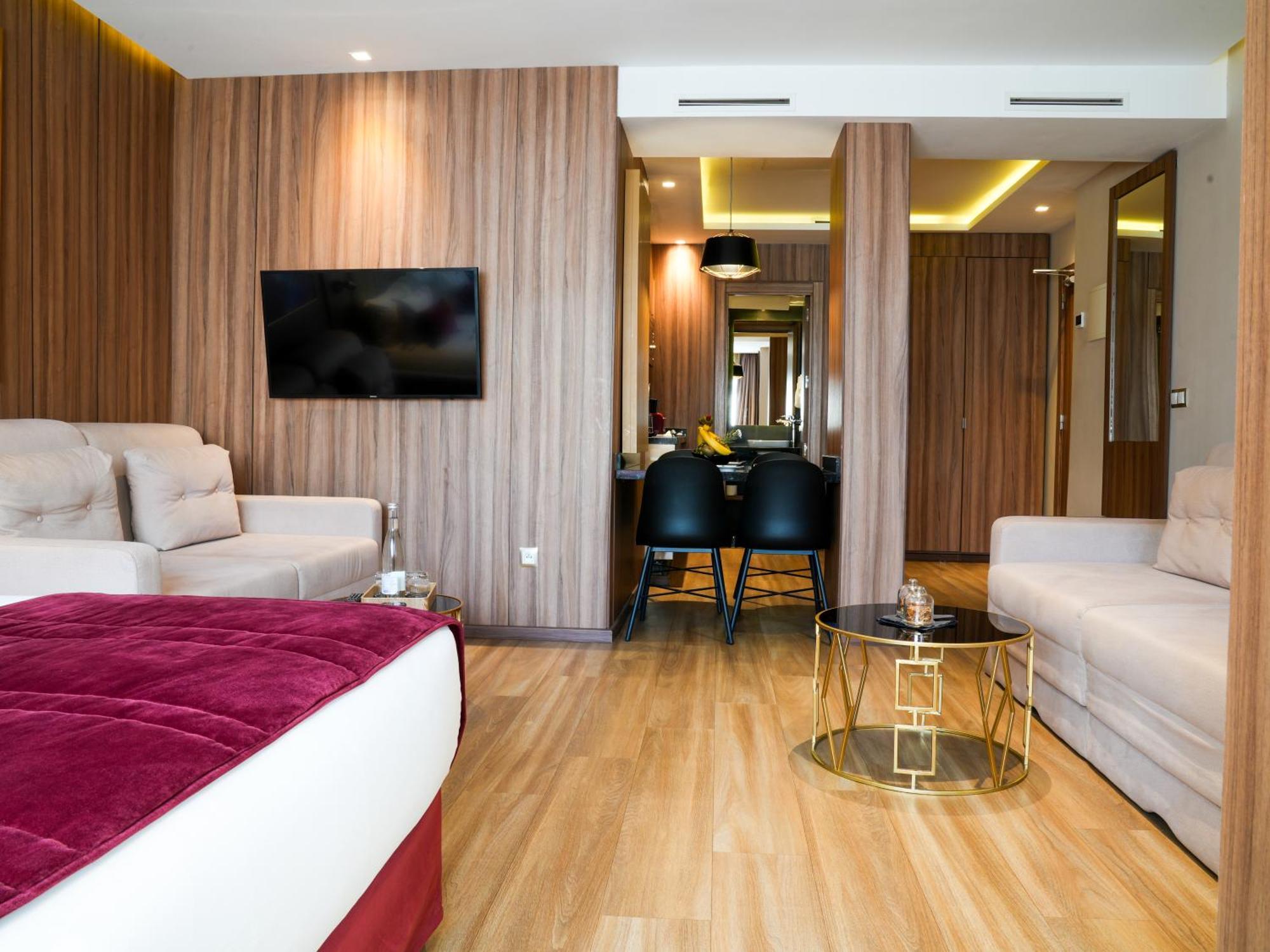 First Suites Hotel Рабат Екстериор снимка